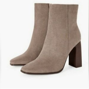 Amber Blocked Heel Booties Size 8.5 MSRP $63